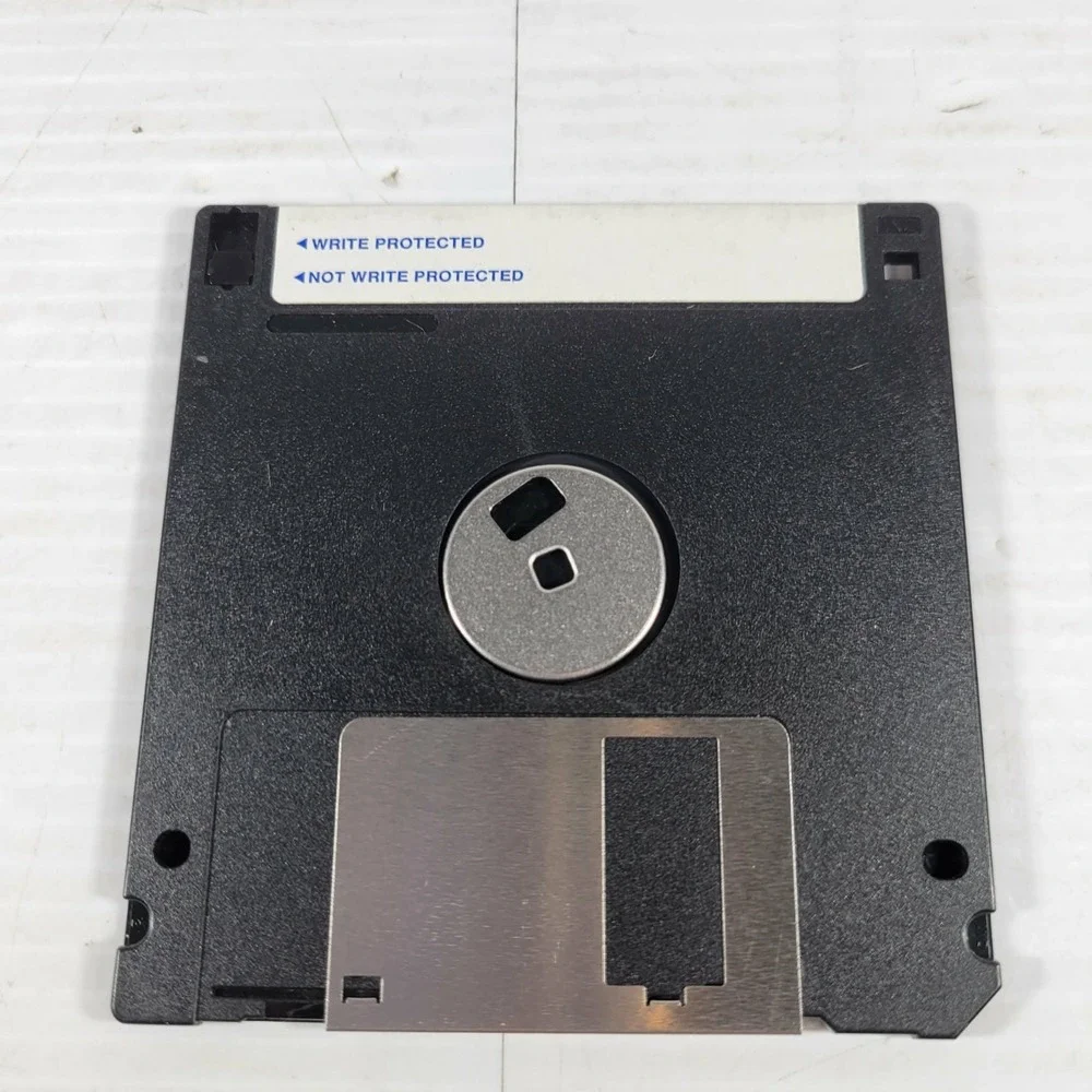 Road & Track Presents Grand Prix Unlimited PC Floppy Disk Manual Wheel